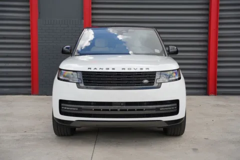 Photos of 2023 Land Rover Range Rover SE for sale in Hollywood, FL at Gravity Autos Hollywood