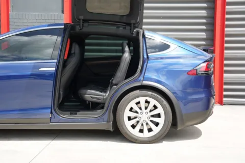 Photos of 2019 Tesla Model X 100D for sale in Hollywood, FL at Gravity Autos Hollywood