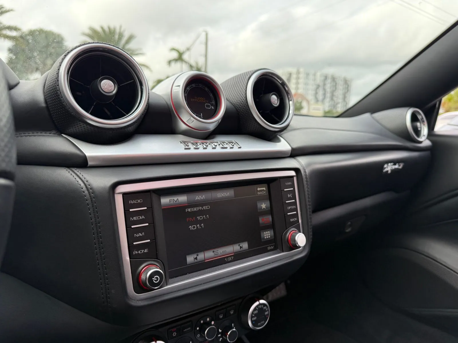 2016 Ferrari California T Base - Photo 25