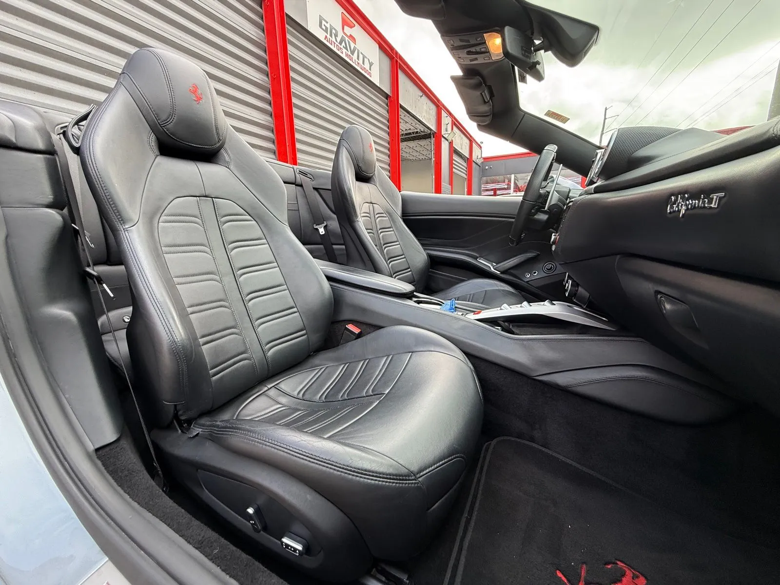 2016 Ferrari California T Base - Photo 21