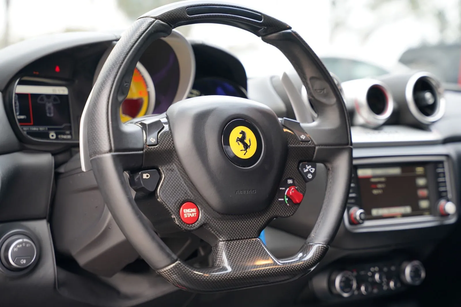 2016 Ferrari California T Base - Photo 14