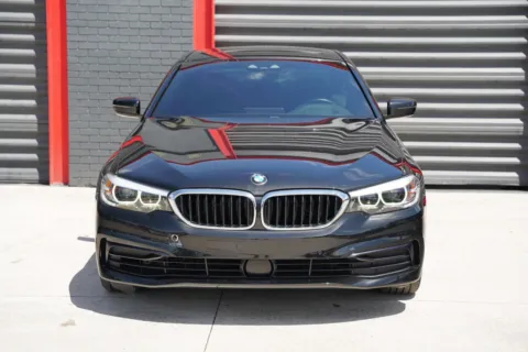 Photos of 2019 BMW 5 Series 540i for sale in Hollywood, FL at Gravity Autos Hollywood