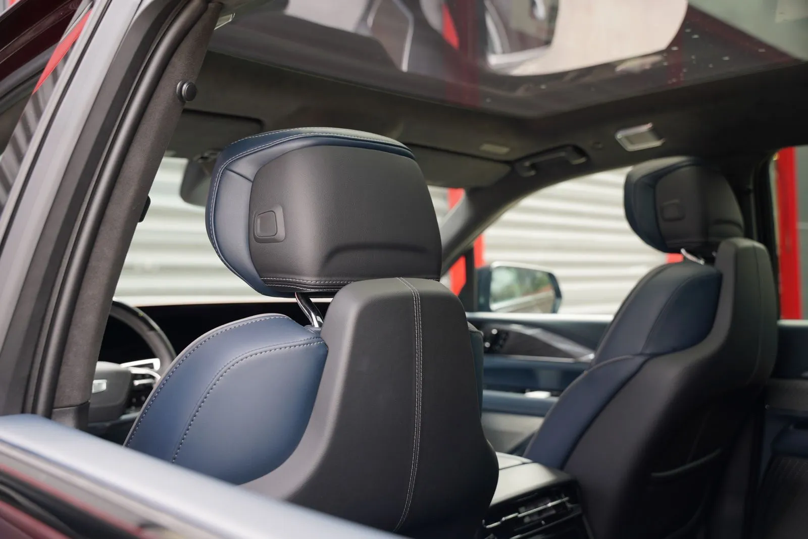 2025 Cadillac Escalade IQ Luxury 2 - Photo 13