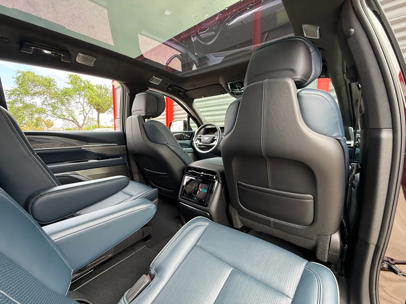 2025 Cadillac Escalade IQ Luxury 2 - Photo 25
