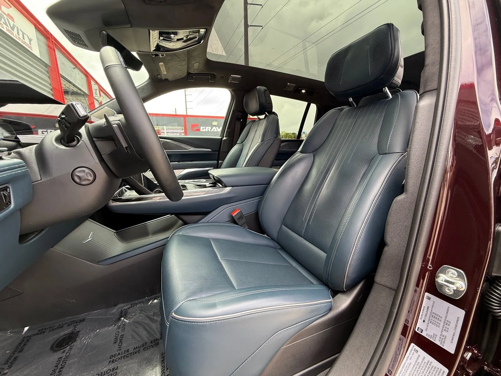 2025 Cadillac Escalade IQ Luxury 2 - Photo 17