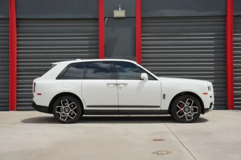 More photos of 2022 Rolls-Royce Cullinan Black Badge at Gravity Autos Hollywood, FL