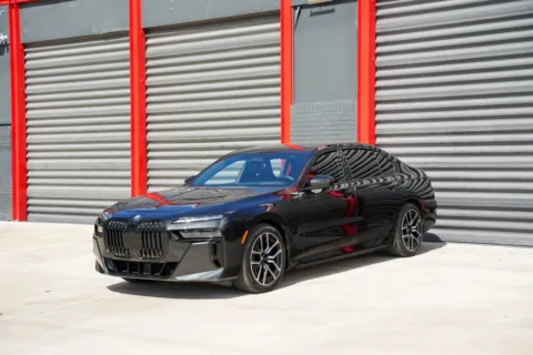 Black 2023 BMW i7 xDrive60 for sale in Hollywood, FL