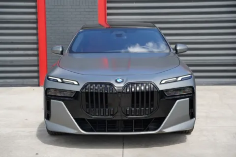 Photos of 2023 BMW 7 Series 760i xDrive for sale in Hollywood, FL at Gravity Autos Hollywood