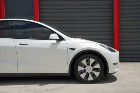 Photos of 2021 Tesla Model Y Long Range for sale in Hollywood, FL at Gravity Autos Hollywood