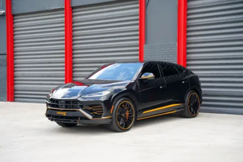 Red 2025 Lamborghini Urus SE for sale in Hollywood, FL