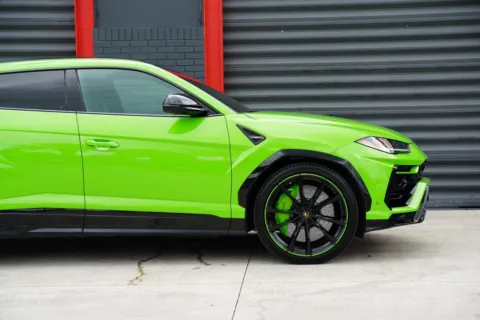 More photos of 2022 Lamborghini Urus at Gravity Autos Hollywood, FL