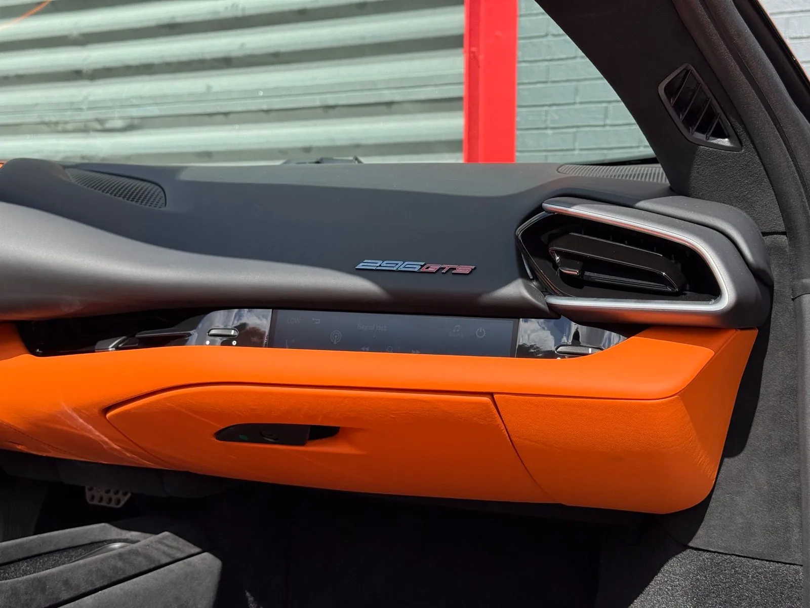 2025 Ferrari 296 Base - Photo 31