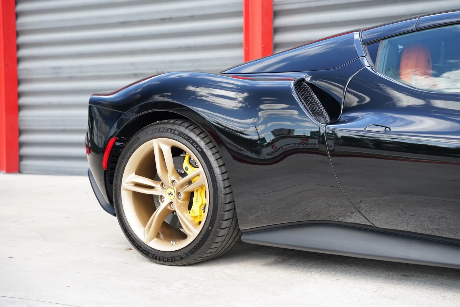 2025 Ferrari 296 Base - Photo 13