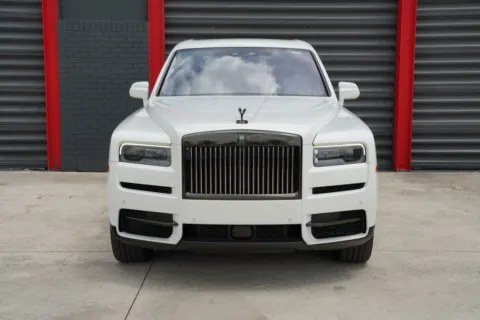 Photos of 2022 Rolls-Royce Cullinan Black Badge for sale in Hollywood, FL at Gravity Autos Hollywood