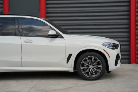 Photos of 2022 BMW X5 sDrive40i for sale in Hollywood, FL at Gravity Autos Hollywood