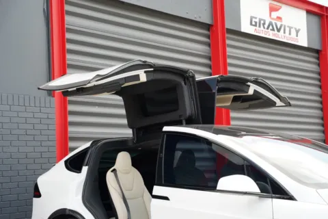 More photos of 2023 Tesla Model X Standard Range at Gravity Autos Hollywood, FL