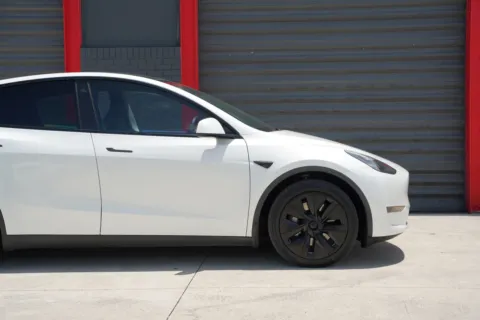 More photos of 2022 Tesla Model Y Long Range at Gravity Autos Hollywood, FL