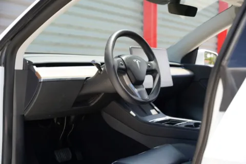 Photos of 2022 Tesla Model Y Long Range for sale in Hollywood, FL at Gravity Autos Hollywood