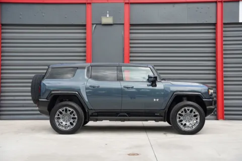 Another view of 2025 GMC Hummer EV SUV 3X for sale in Hollywood, FL at Gravity Autos Hollywood