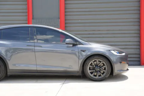 More photos of 2023 Tesla Model X Standard Range at Gravity Autos Hollywood, FL