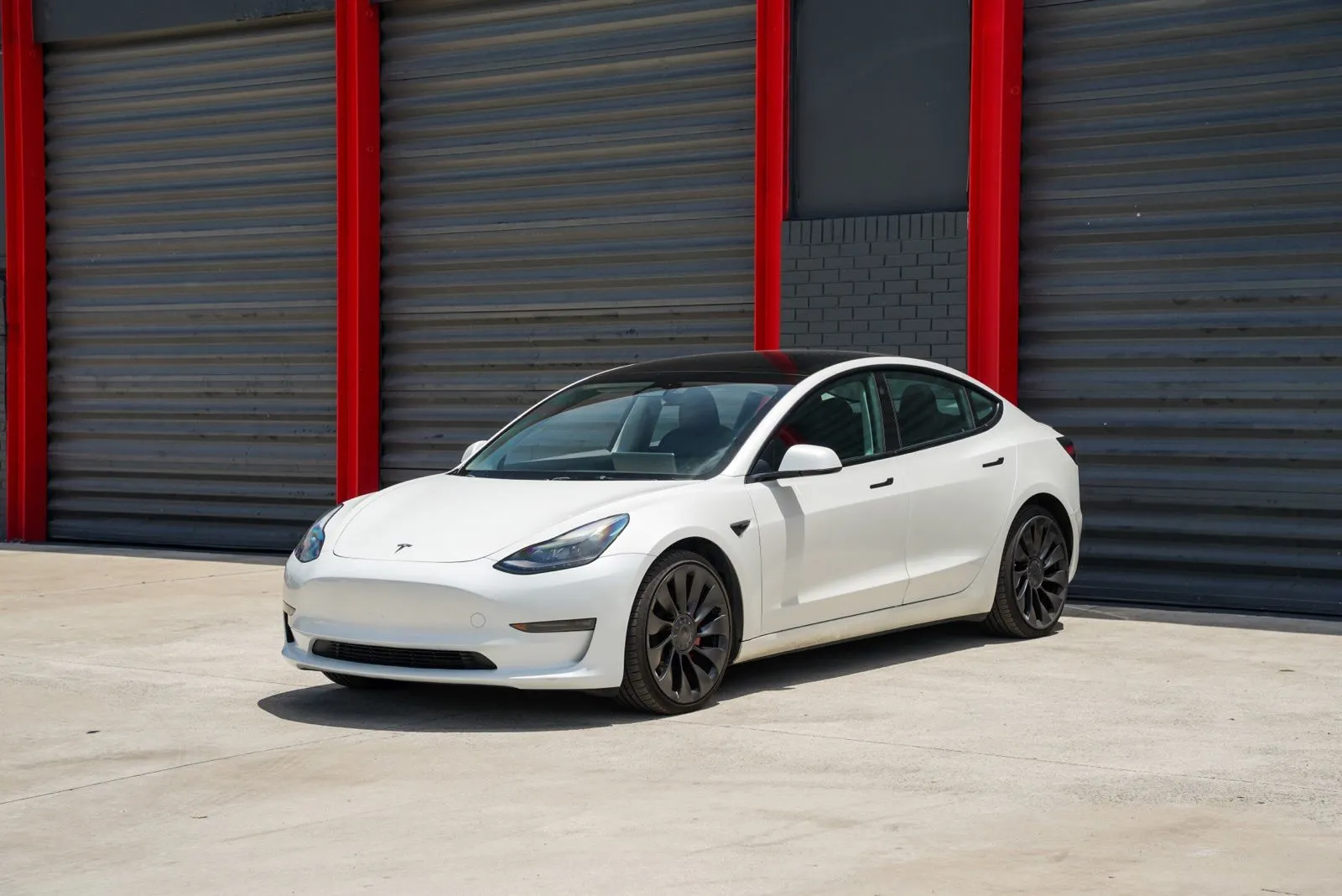 2023 Tesla Model 3 Performance's photo
