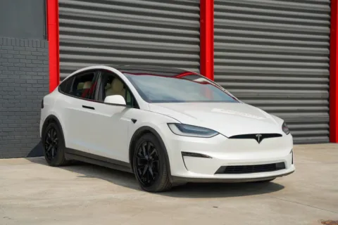 More photos of 2022 Tesla Model X at Gravity Autos Hollywood, FL
