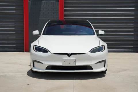 Photos of 2023 Tesla Model S Standard Range for sale in Hollywood, FL at Gravity Autos Hollywood