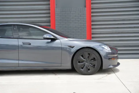 More photos of 2022 Tesla Model S Plaid at Gravity Autos Hollywood, FL