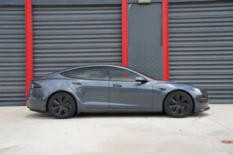 More photos of 2022 Tesla Model S Plaid at Gravity Autos Hollywood, FL