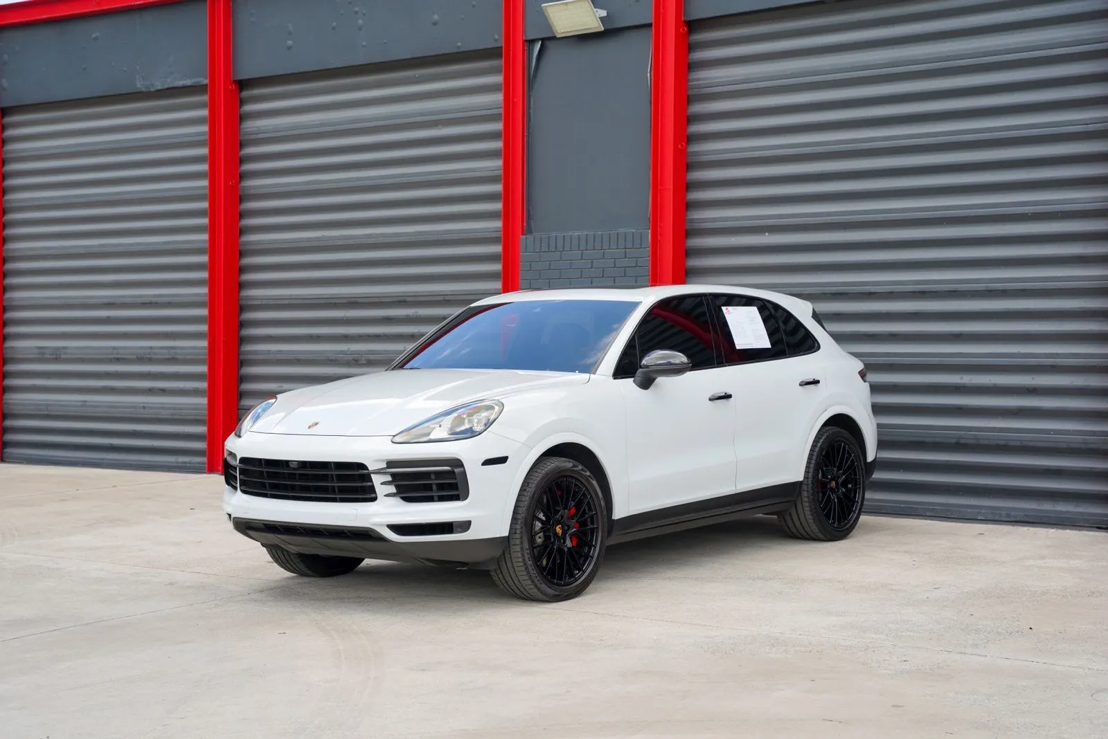 2021 Porsche Cayenne S's photo
