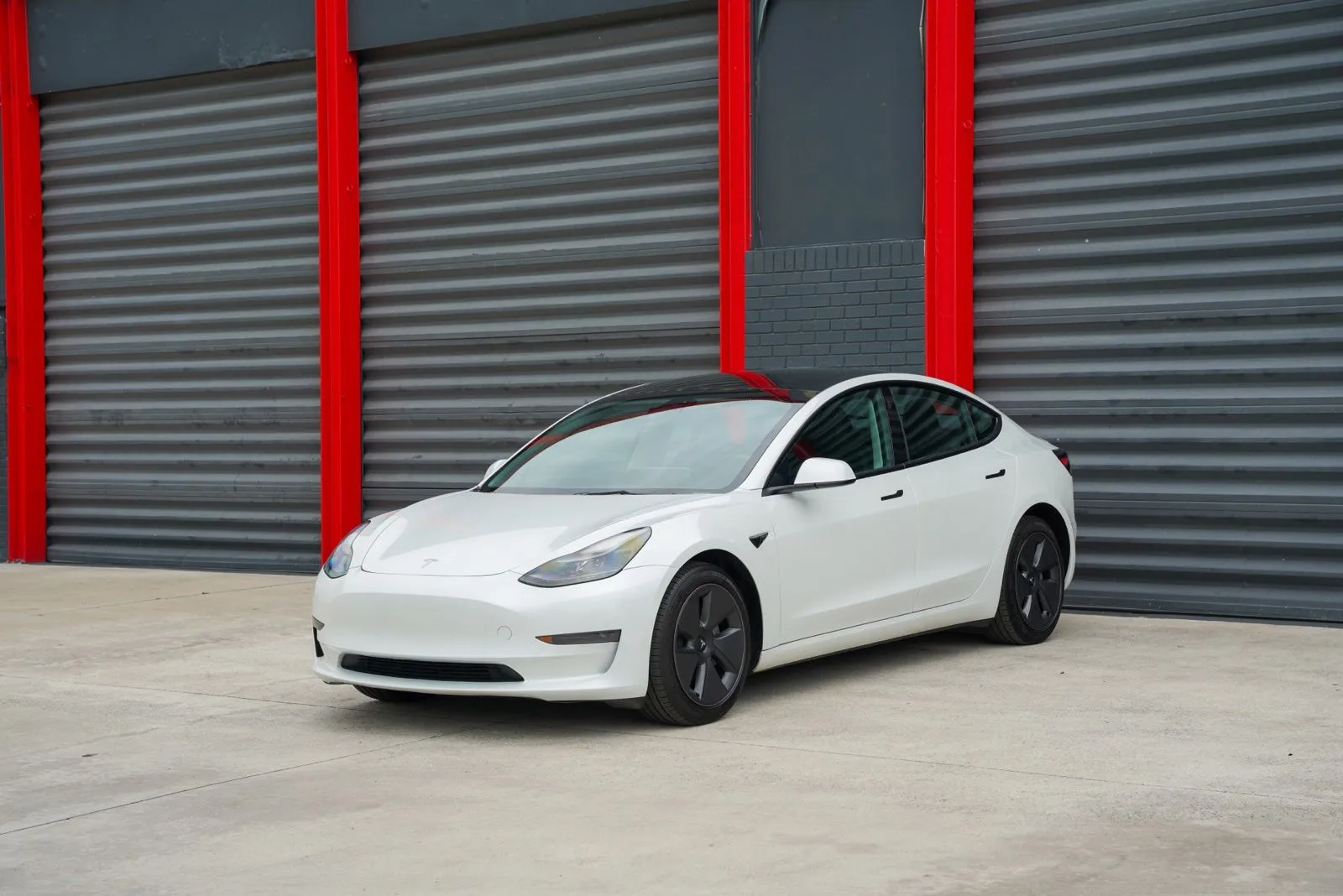 2023 Tesla Model 3 -'s photo