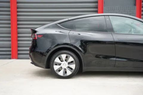 More photos of 2023 Tesla Model Y Long Range at Gravity Autos Hollywood, FL