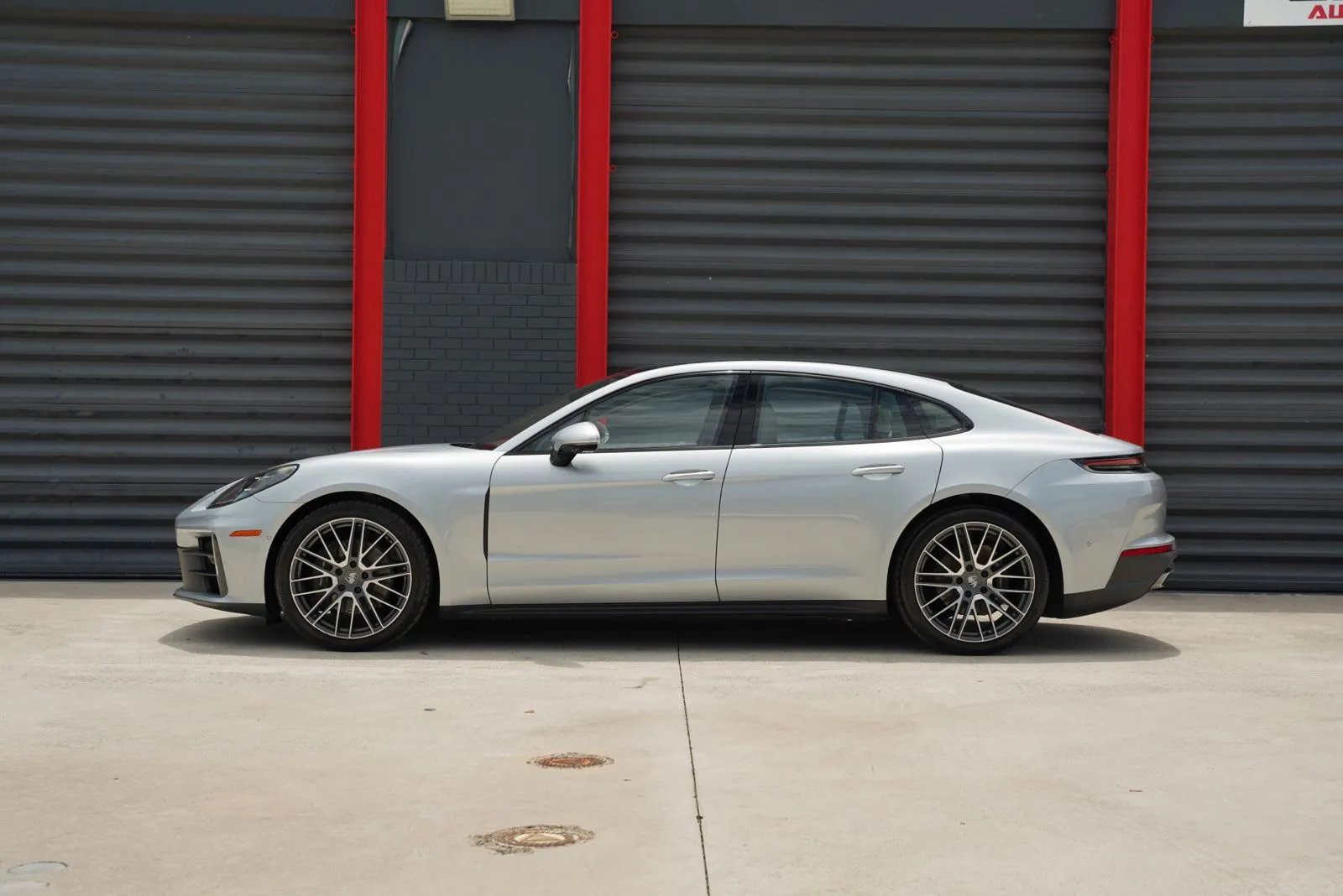 2026 Porsche Panamera Base - Photo 8