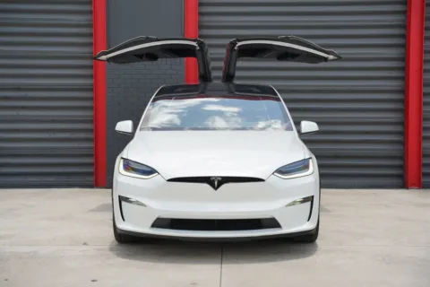 Photos of 2023 Tesla Model X for sale in Hollywood, FL at Gravity Autos Hollywood