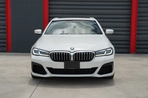 Photos of 2021 BMW 5 Series 540i for sale in Hollywood, FL at Gravity Autos Hollywood