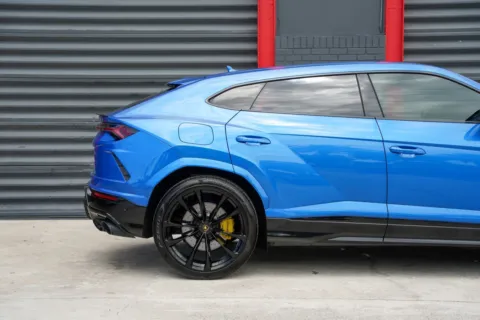 Another view of 2022 Lamborghini Urus Pearl Capsule for sale in Hollywood, FL at Gravity Autos Hollywood