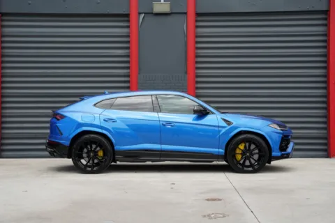 More photos of 2022 Lamborghini Urus Pearl Capsule at Gravity Autos Hollywood, FL