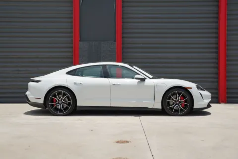 More photos of 2022 Porsche Taycan 4S at Gravity Autos Hollywood, FL