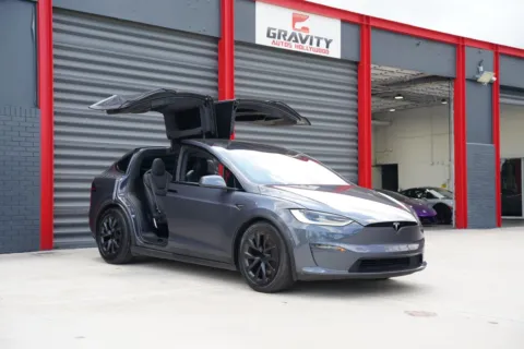 More photos of 2023 Tesla Model X Standard Range at Gravity Autos Hollywood, FL