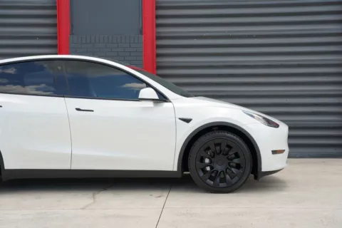 More photos of 2023 Tesla Model Y Long Range at Gravity Autos Hollywood, FL