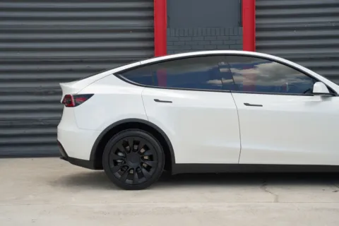 More photos of 2023 Tesla Model Y Long Range at Gravity Autos Hollywood, FL