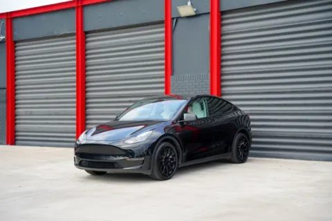 Black 2023 Tesla Model Y Long Range for sale in Hollywood, FL