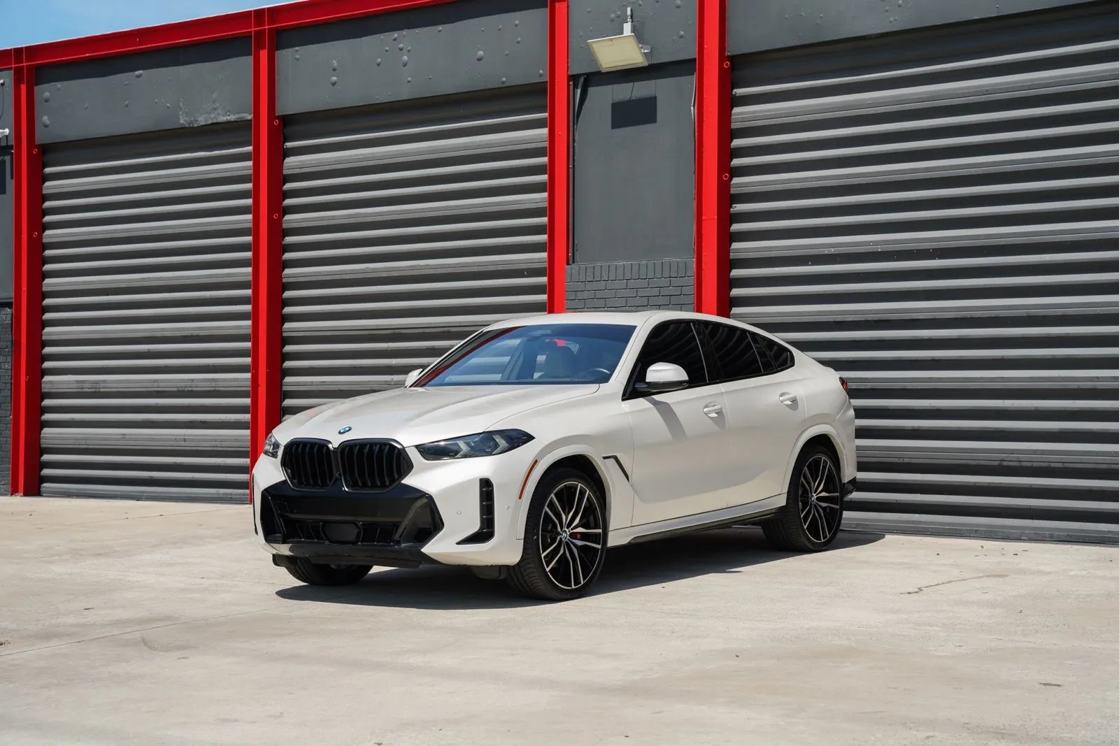 2024 BMW X6 xDrive40i's photo