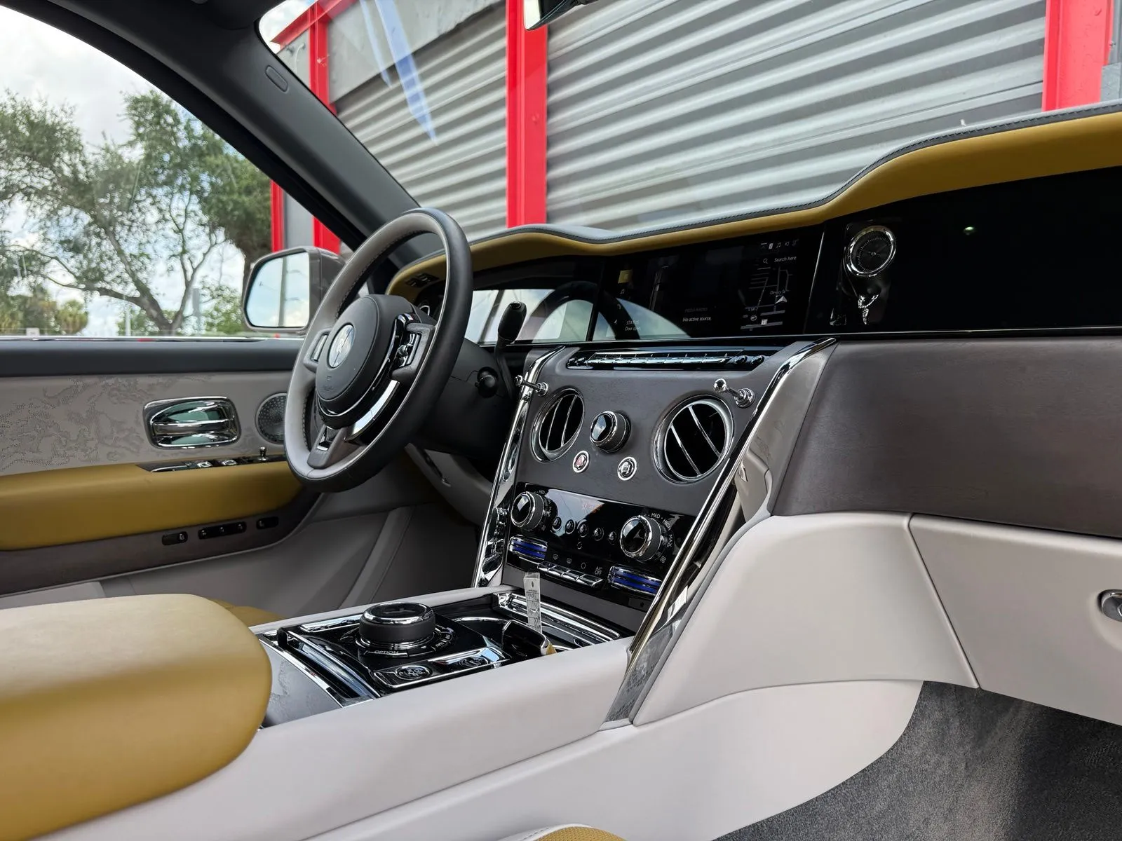 2025 Rolls-Royce Cullinan Base - Photo 36