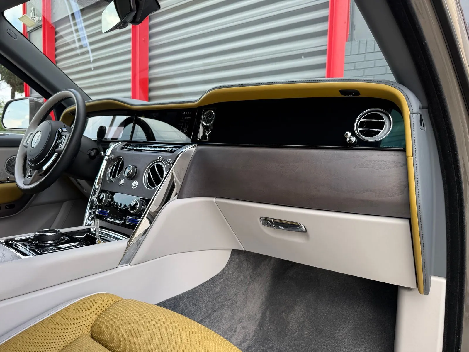 2025 Rolls-Royce Cullinan Base - Photo 33