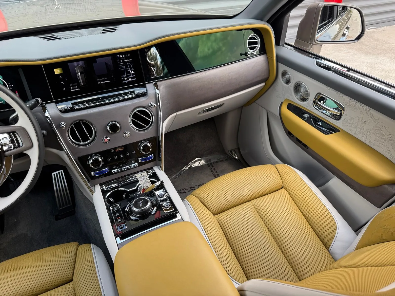 2025 Rolls-Royce Cullinan Base - Photo 39
