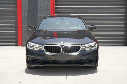 Photos of 2020 BMW 5 Series 540i xDrive for sale in Hollywood, FL at Gravity Autos Hollywood