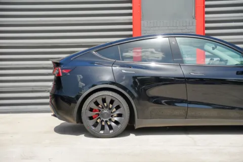 Photos of 2023 Tesla Model Y Performance for sale in Hollywood, FL at Gravity Autos Hollywood
