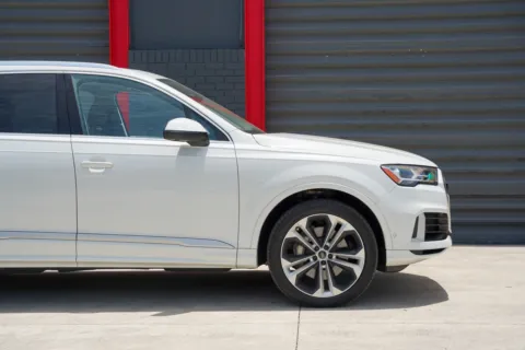 Another view of 2021 Audi Q7 55 Premium Plus for sale in Hollywood, FL at Gravity Autos Hollywood