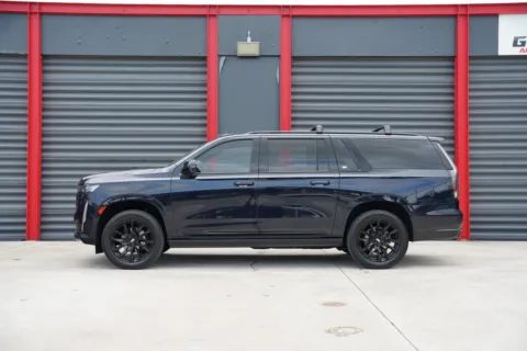 Another view of 2023 Cadillac Escalade ESV Sport Platinum for sale in Hollywood, FL at Gravity Autos Hollywood